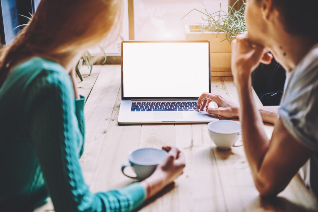 Online relationship therapy