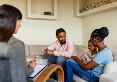 Social Media, Screen Time And Your Child: What You Need To Know About Phone Use As A Parent And How Family Counselling Can Help Leone Centre Family Therapy, screen time and phone use